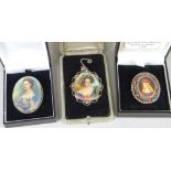 TWO SIMILAR BELIEVED RUSSIAN FEDOSKINO OVAL HAND PAINTED MINIATURES OF FEMALES on mother of pearl,