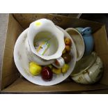 Chamber pots and other washbasin porcelain, artificial fruit etc