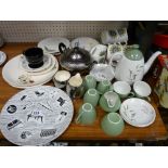 Parcel of miscellaneous china items including Alfred Meakin and other retro patterns