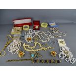 Quantity of costume and other jewellery, necklaces and bracelets