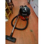 Henry vacuum cleaner and a clothes airer E/T