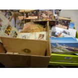 Quantity of collector's cards and postcards