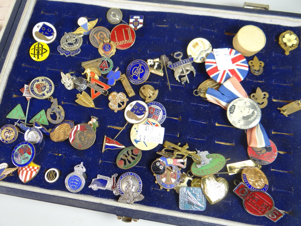A collection of military and other pin badges and mixed coinage ETC Condition reports provided on - Image 2 of 3