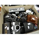 A parcel of photographic equipment including vintage cameras Condition reports provided on request