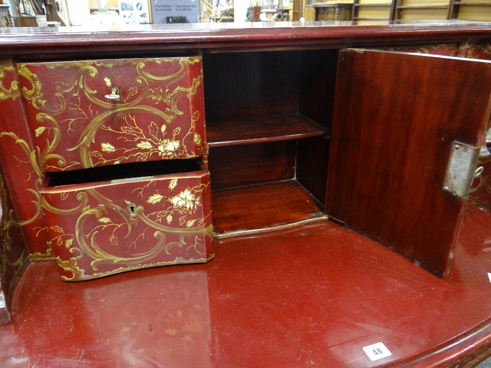 Twentieth century lacquered dressing table having serpentine front with blind panelled drawers - Image 3 of 5