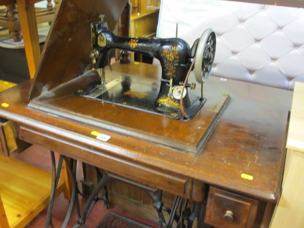 WCS Federation medium sewing machine with treadle base