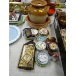 Earthenware and miscellaneous cabinet china, treen ware including Oriental finger bowls, ivorex