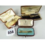 BROOCHES - five various cased and loose bar brooches including three 9ct yellow gold plain examples,