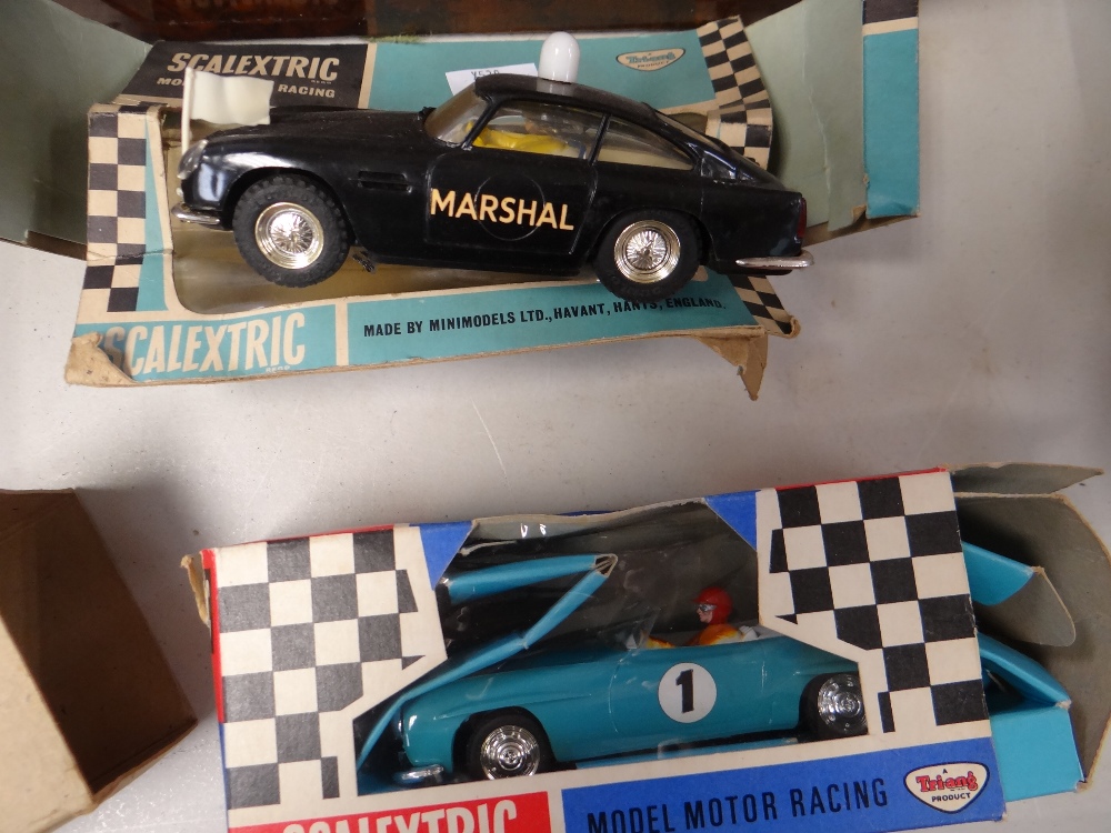 A LARGE COLLECTION OF VINTAGE SCALEXTRIC RACING TRACK CARS ETC., some boxed - Image 6 of 37