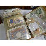 COLLECTION OF BANKNOTES to include Bank of England 10s, £1, £5, Bank of Ireland £5, together with