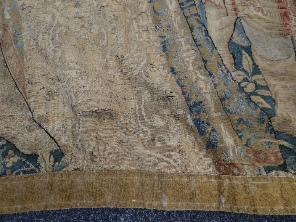 A 16th / 17th CENTURY VERDURE HISTORICAL BANQUETING-ROOM TAPESTRY of large proportions and depicting - Image 8 of 16