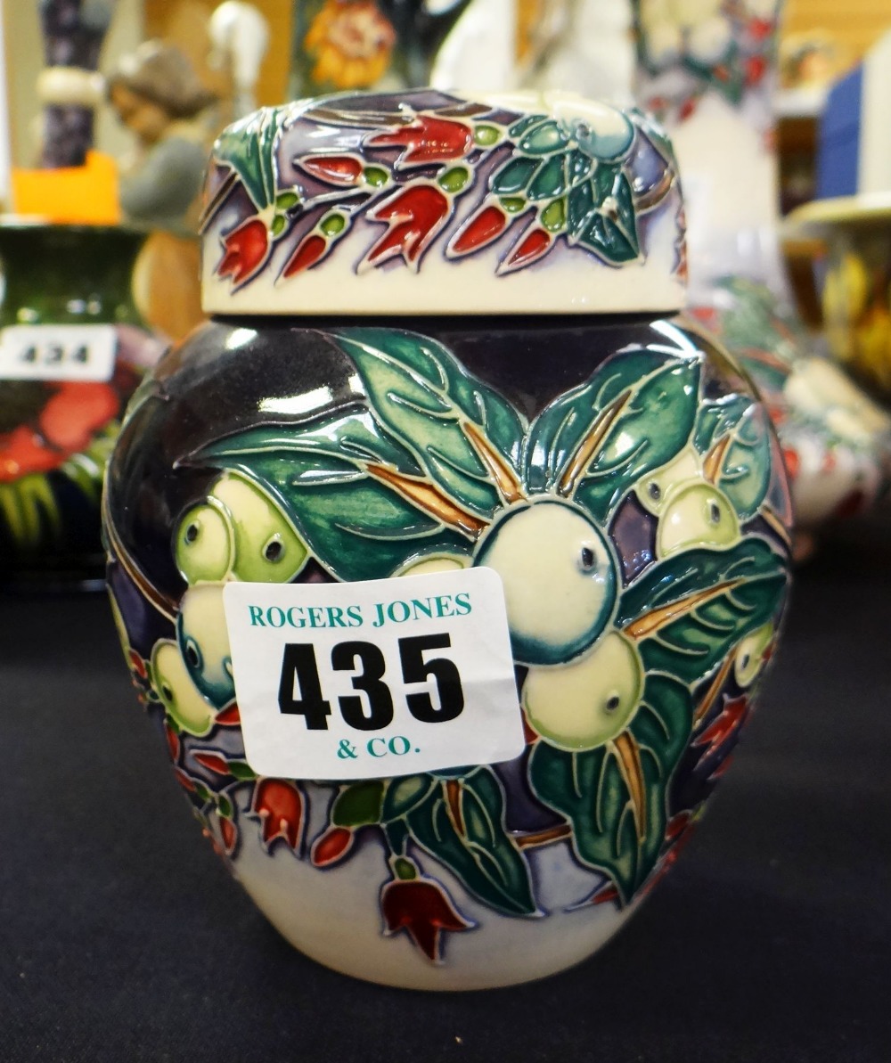 A MOORCROFT POTTERY SQUAT BALUSTER SHAPED GINGER JAR in the 'Snowberry Ginger' pattern (boxed), 9cm