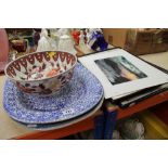 A STAFFORDSHIRE MOTTLED BLUE AND WHITE DECORATED PLATTER a Staffordshire Willow platter and a parcel