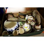 A PARCEL OF MIXED POTTERY AND CHINA