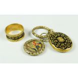 18 CARAT GOLD AND ENAMEL MOURNING RING engraved to the inside Benge Cooper died May 9 1870, together