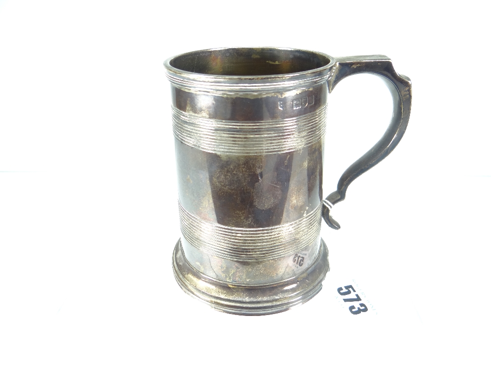 LATE VICTORIAN SILVER MUG having two-band decoration and engraved monogram, London 1897, 11.6oz