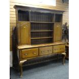 GOOD ANTIQUE OAK DRESSER with a three shelf top flanked with cupboards with an open three drawer