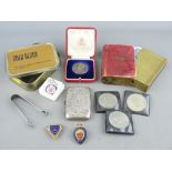 A MIXED COLLECTION OF SILVER COINAGE AND BADGES to include a chase decorated lady's cigarette case -