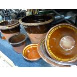 A QUANTITY OF VINTAGE POTTERY EGG CROCKS AND BOWLS, various measurements