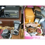 COLLECTION OF VINTAGE CAMERAS, a Zeiss Icon Royal A F Selectiv slide projector and associated