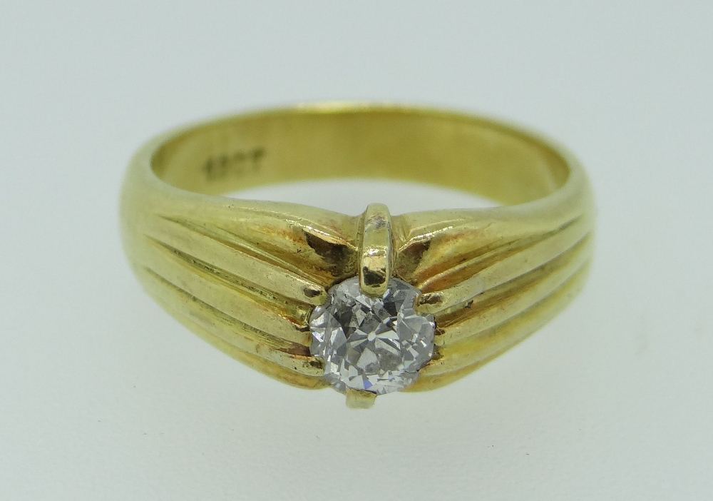 18CT YELLOW GOLD DIAMOND RING the single stone 0.3ct approx. (visual estimate), 8.3g approx. - Image 2 of 4