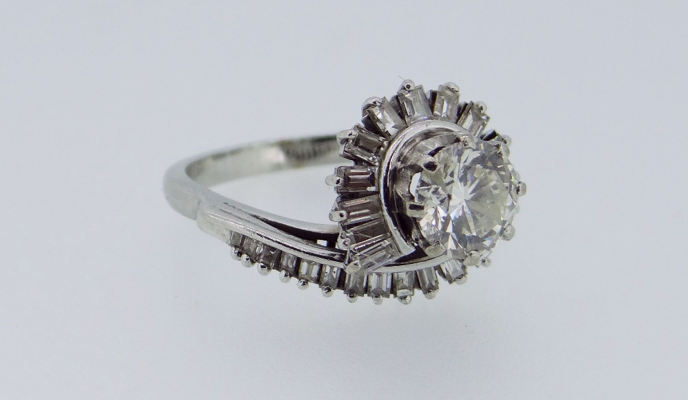 18CT WHITE GOLD DIAMOND RING having twist shank diamond setting, the central round brilliant cut - Image 4 of 5