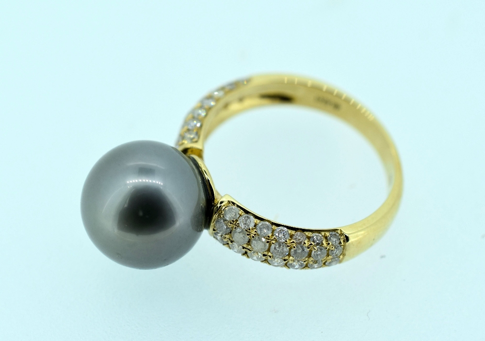 14CT YELLOW GOLD PEARL & DIAMOND RING featuring one cultured South Sea pearl with fifty-six round - Image 2 of 2