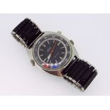 A GENTS OMEGA CHRONOSTOP SEAMASTER WRISTWATCH in stainless steel with black centre dial and