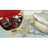 PARCEL OF ASSORTED COSTUME JEWELLERY & WATCHES to include pearls, Cyma, Vertex and other watches,