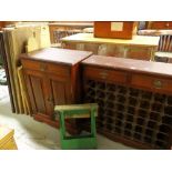 A REPRODUCTION WINE RACK WITH TWO UPPER SHELVES / REPRODUCTION CUPBOARD WITH DRAWER / DISMANTLED PEW