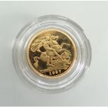 CASED QUEEN ELIZABETH II GOLD HALF SOVEREIGN 1997