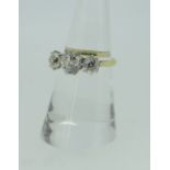 18CT YELLOW GOLD AND PLATINUM THREE STONE DIAMOND RING, the three stones approximately 1.5cts