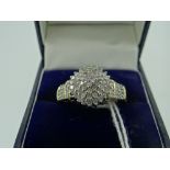 9CT YELLOW GOLD DIAMOND CLUSTER RING IN BOX, 6.9gms