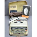 CASED OLIVETTI LETTARA 22 VINTAGE TYPEWRITER