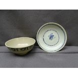 CHINESE TEK SING CARGO POTTERY BOWL & A DISH, 10.5 and 11.5cm diameters, circa 1820