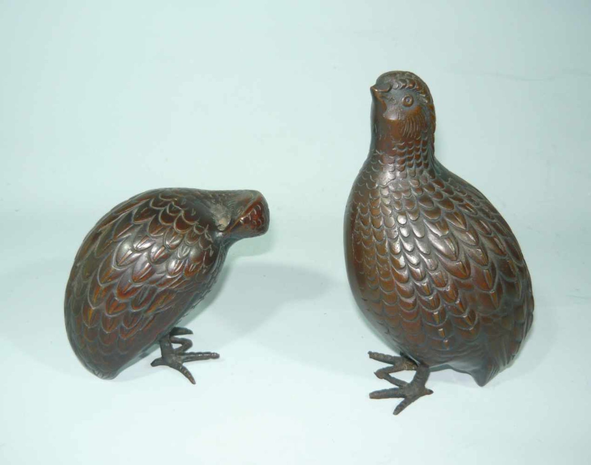 Paar Wachteln. Bronze. Wohl vor o. um 1900. Japan H. ca. 17 cm u. kl.Pair of qualis. Bronce. Prob.