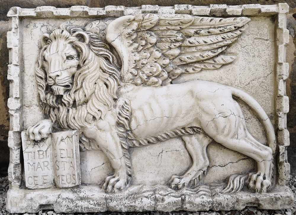 Marmorrelief.Italien. Geflügelter Löwe von San Marco. H: 60 x 84 cm.