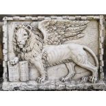Marmorrelief.Italien. Geflügelter Löwe von San Marco. H: 60 x 84 cm.