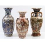 Drei Imarivasen.20. Jh. Verschiedene Formen und Dekore. H: bis 35 cm. Eine Vase besch.