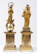 Paar Heiligenfiguren.Frankreich, 19. Jh. Bronze vergoldet und versilbert. Maria und Josef. Auf