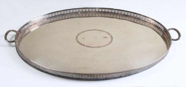 Großes Tablett.England 20. Jh. Oval mit gegittertem Rand. Versilbert. L: 81 x 52 cm.- - -20.00 %