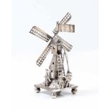 Miniaturwindmühle.Silber. H: 9,3 cm. Gew. 38g.- - -20.00 % buyer's premium on the hammer price19.