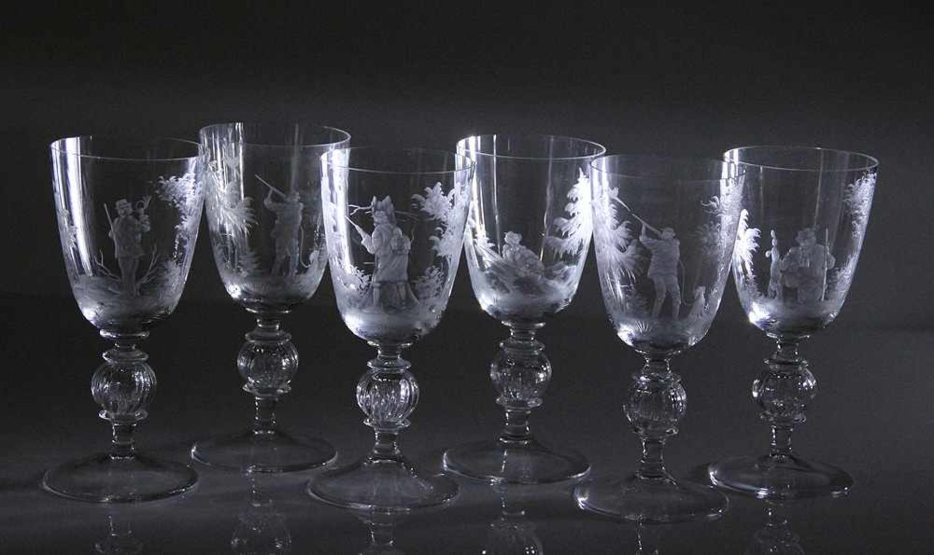Sechs Weißweingläser.Theresienthal, 20. Jh. Serie von sechs Gläser, jagdlicher Dekor. H: 15