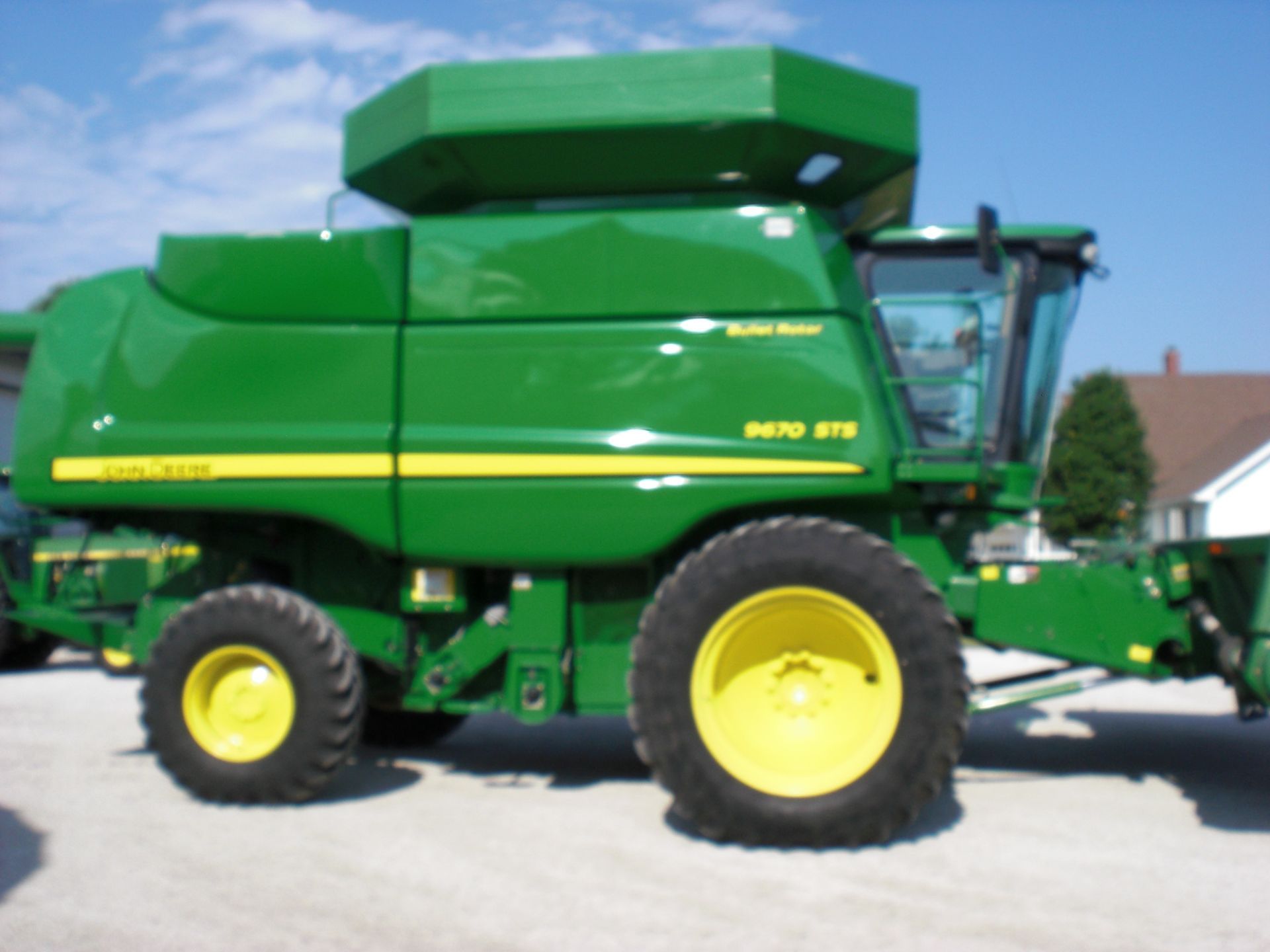 2008 JD 9670 STS Mauer extension, premium cab, 18.4 R 42” duals, 1405 engine hours 881 separator