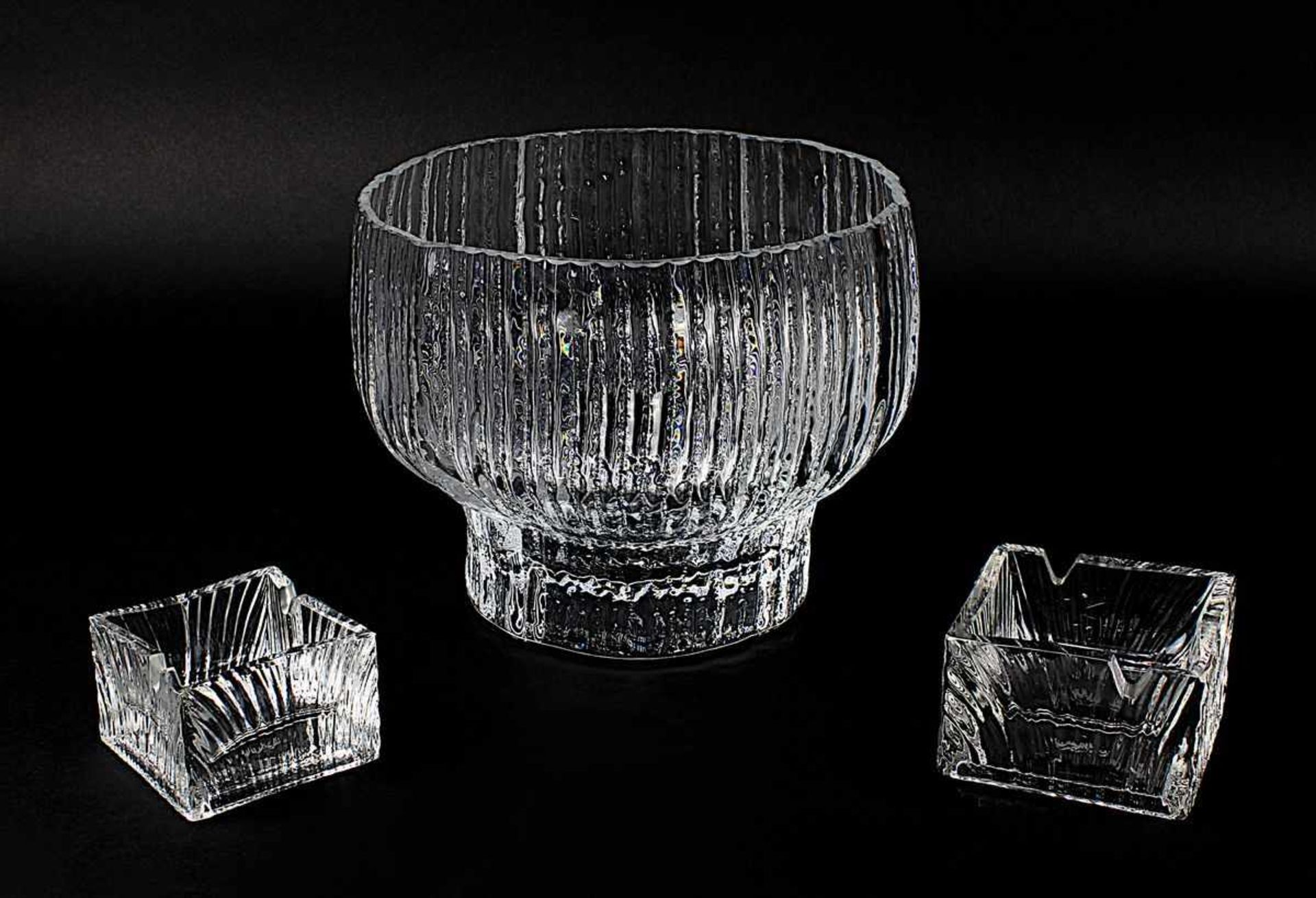 Rosenthal studio-linie Glasschale und zwei Aschenbecher, um 1970: Schale klares Kristallglas, Design