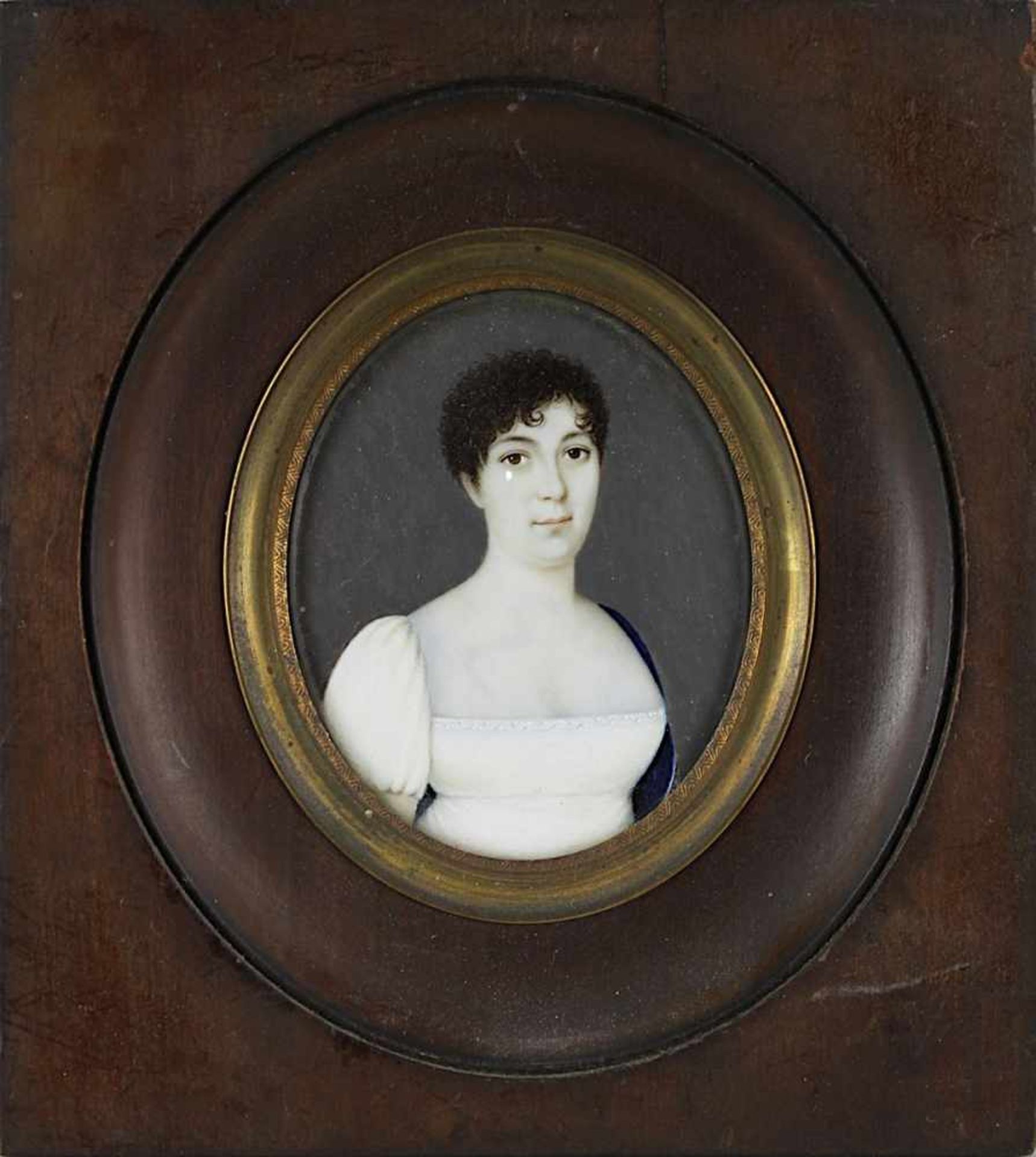 Miniaturmaler Anfang 19.Jh., Schulterporträt einer jungen Dame, im Oval, um 1810, in der typischen