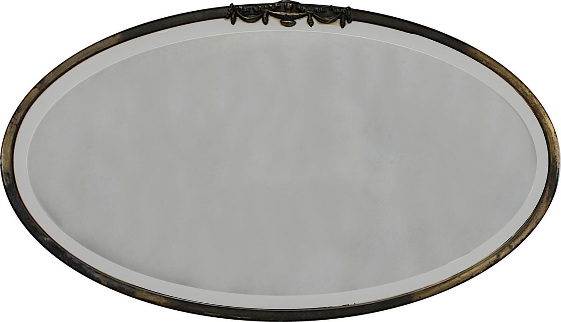 Ovaler Spiegel um 1920/30, schlichter, glatter Messingrahmen, am oberen Rand mit appliziertem