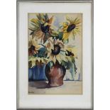 Fussmüller, deutscher Stillebenmaler, Vase mit Sonnenblumen um 1930, Aquarell, links unten signiert,