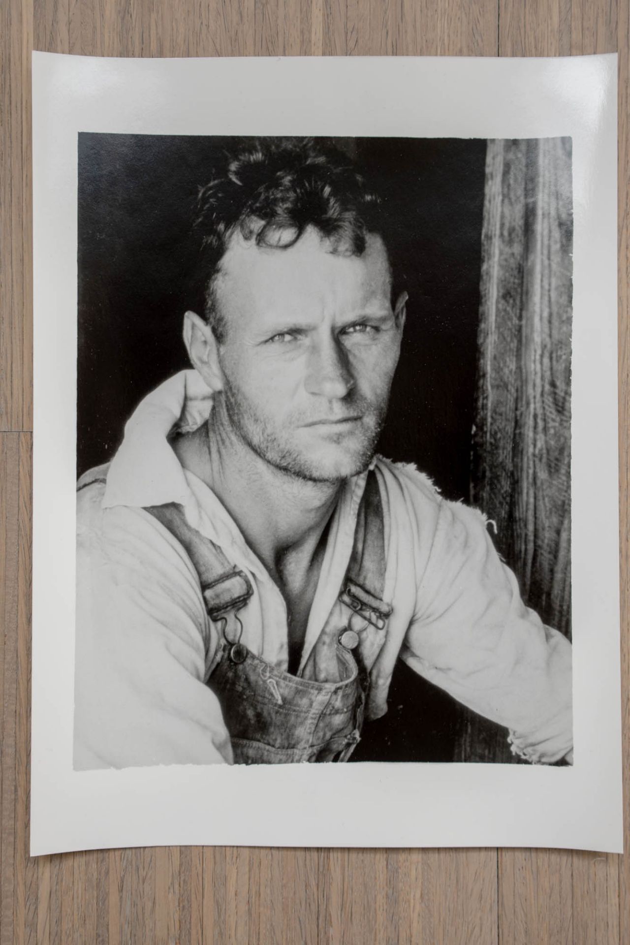 Walker Evans (1903-1975) "Floyd Burroughs", réalisée en 1935. Tirage [...] - Bild 2 aus 6