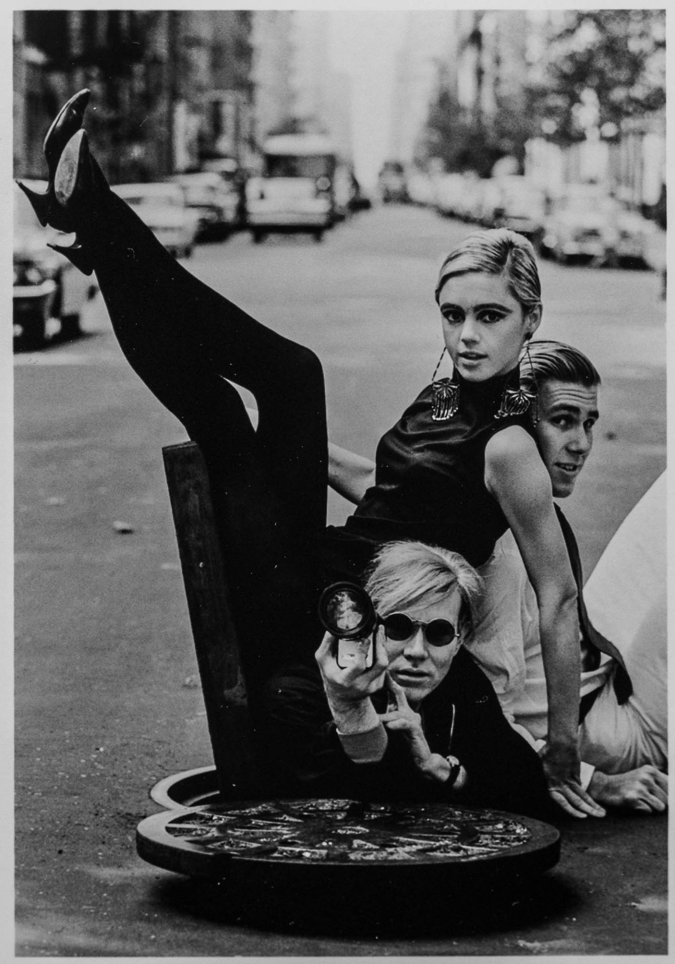 Burt Glinn (1925 - 2008) "'Andy Warhol", Edie Sedgwick & Chuck Wein", réalisée en [...]